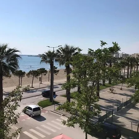 شقة Lungomare Seaside